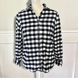 LANDS END - White and Black Plaid Check Button Down - Oversized Fit.